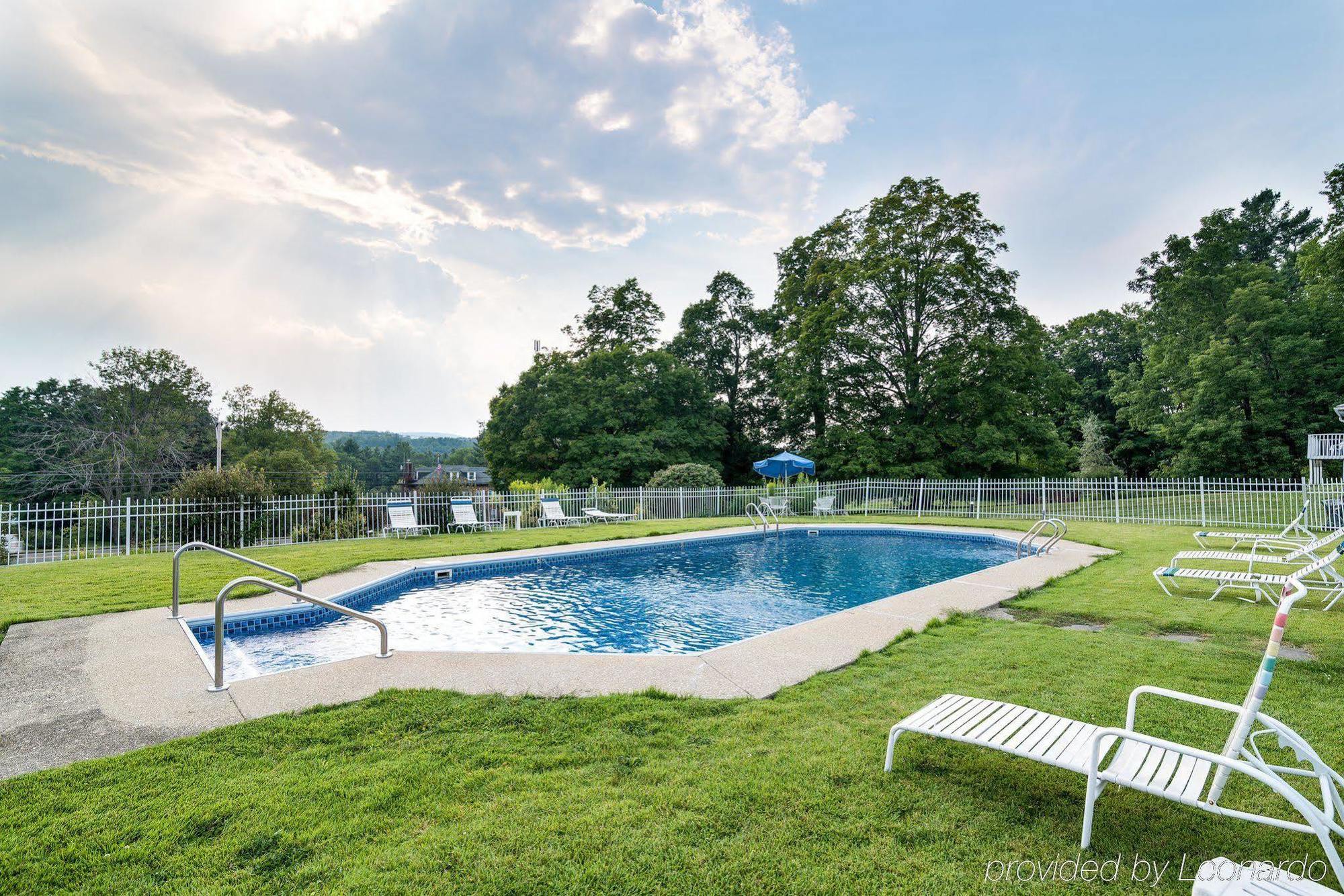 Rodeway Inn Lee Zewnętrze zdjęcie
