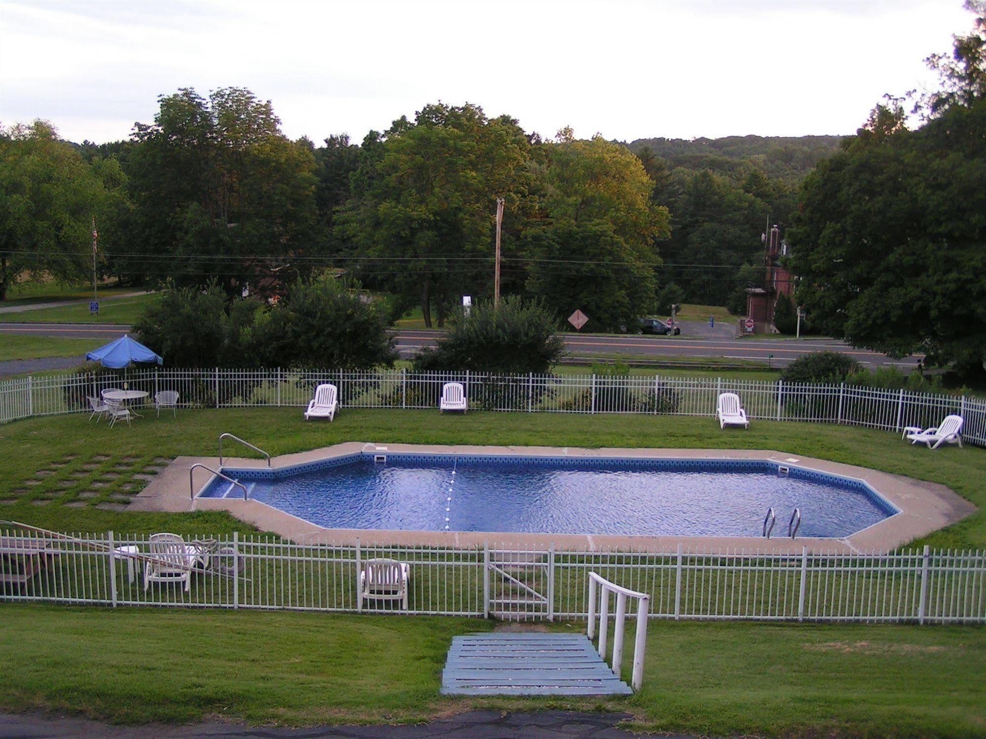 Rodeway Inn Lee Zewnętrze zdjęcie